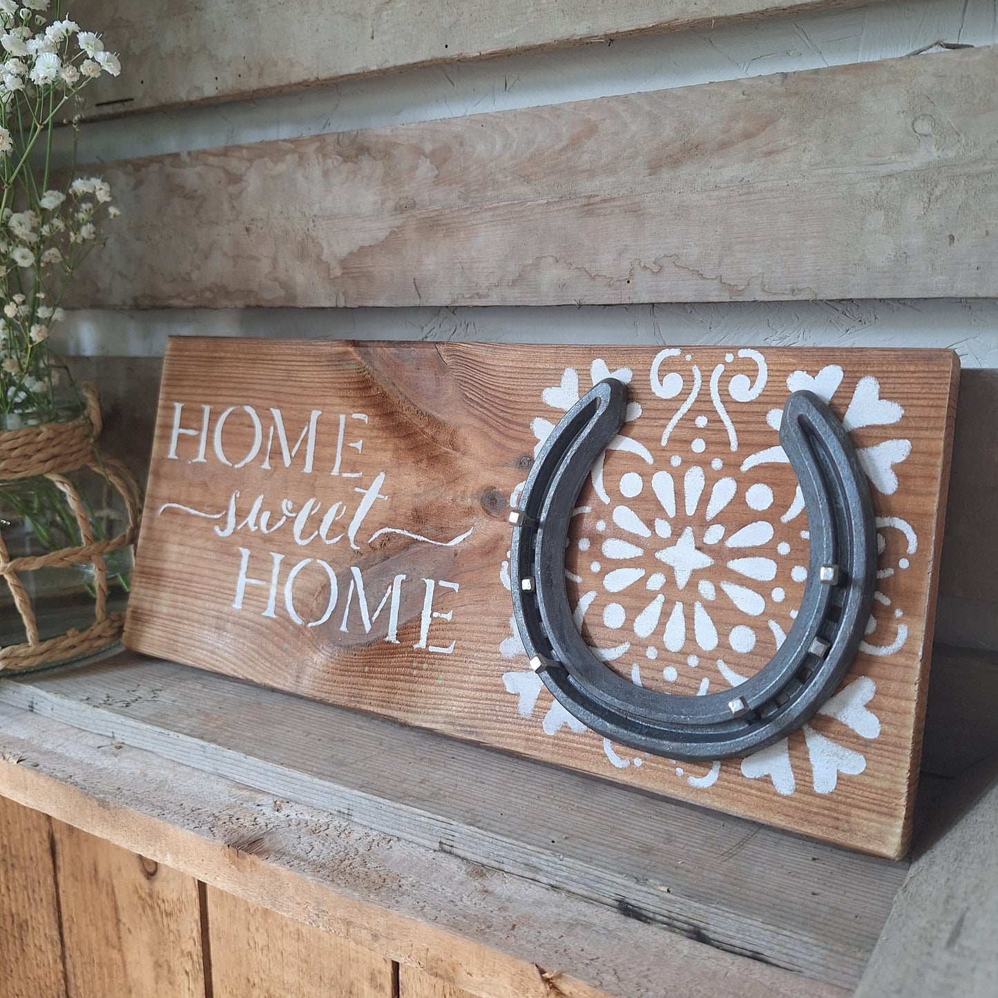 Home Sweet Home | Welcome Rustic Horseshoe Wall Plaque