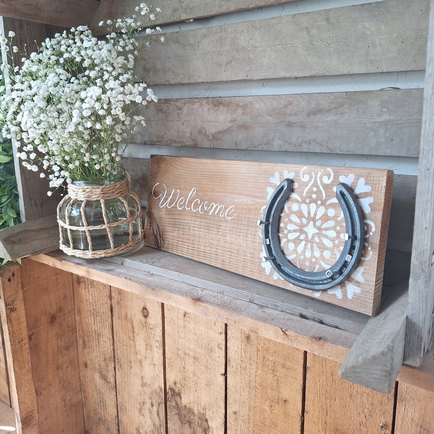 Home Sweet Home | Welcome Rustic Horseshoe Wall Plaque